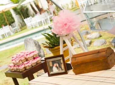 DIY vs. Professional Wedding Favors: Pros and Cons