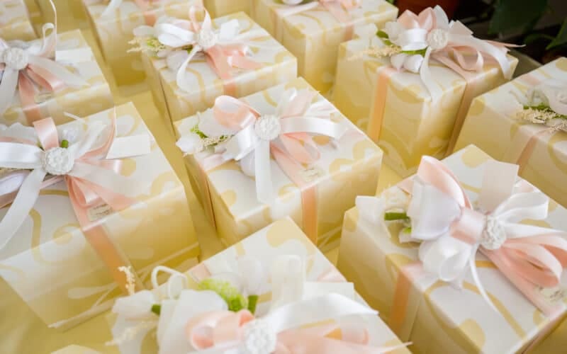 The Most Popular Wedding Favor Types (And How to Choose the Right One for You)