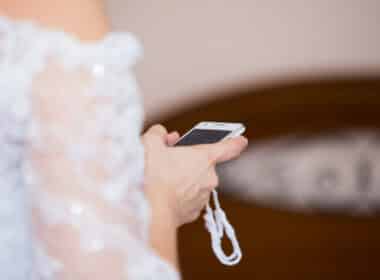 The Best Apps for Wedding Planning: A Review