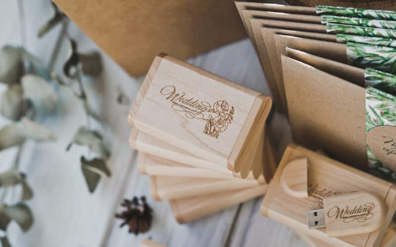 The Benefits of Personalized Wedding Favors