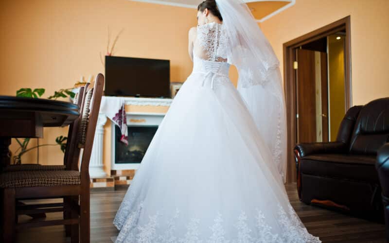 How to Choose the Right Wedding Dress for Your Body Type