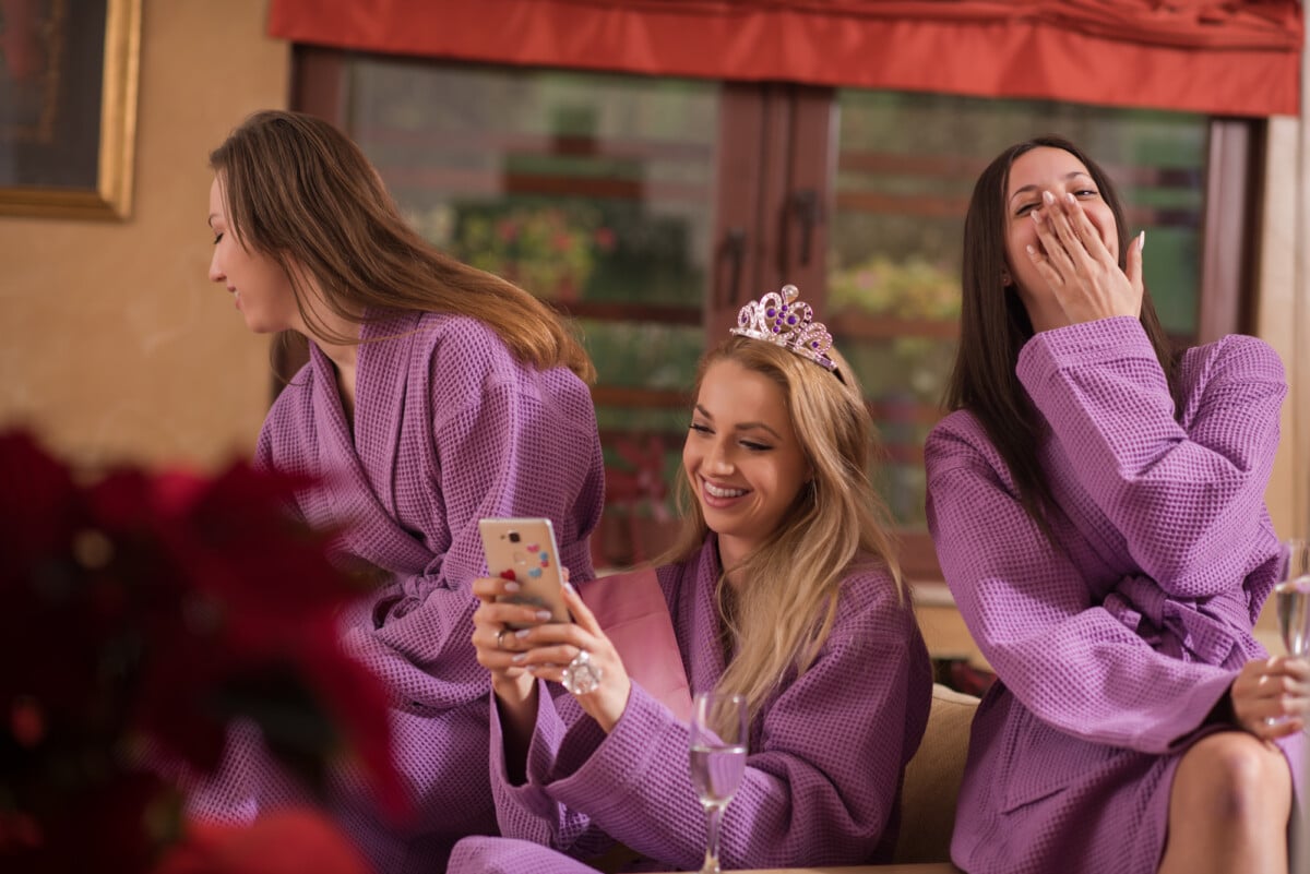What are some fun bachelorette party ideas?