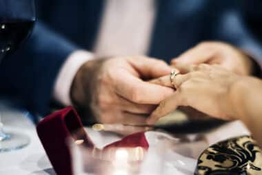 Is it Rude to Propose During Someone Else's Wedding? 