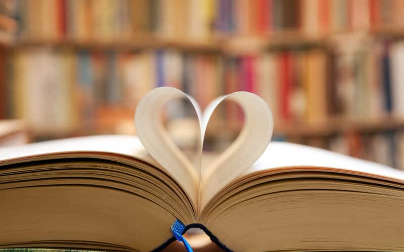 Which Are the Best Wedding Reflection Readings for Weddings