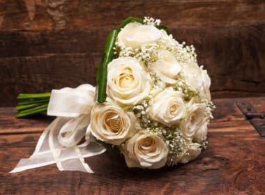 How to Preserve Wedding Bouquet