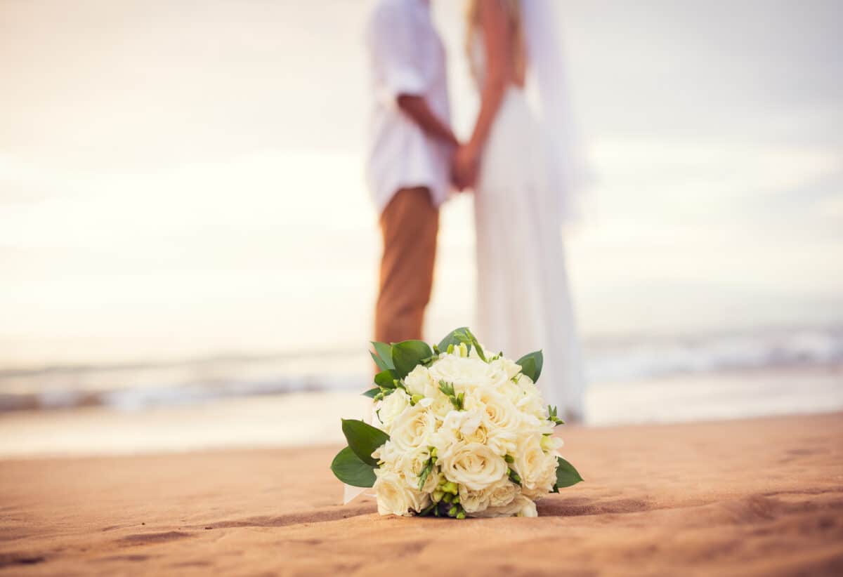 Is it expensive to get married in Cabo?