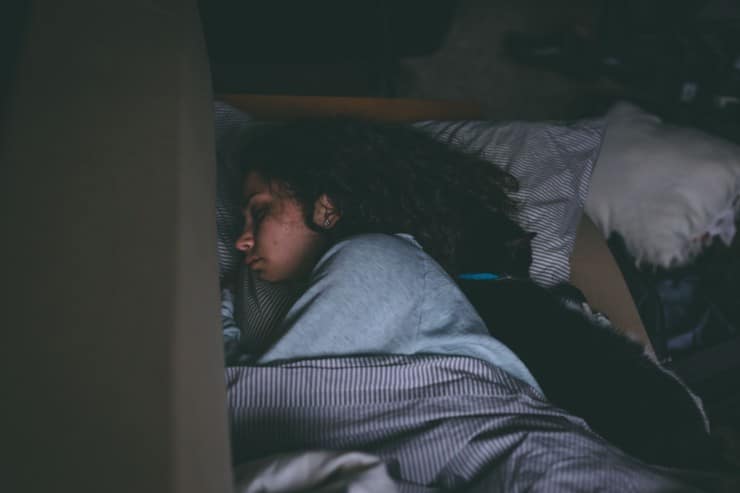 Can Lava Lamps Be Always Left On? (While Sleeping)