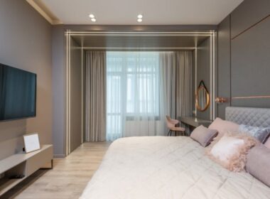 Suitable Heights For Different Bedroom TV Sizes (With Tables)