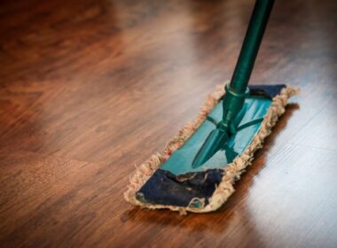 How to Make Vinyl Plank Floors Shine (Simple Steps)