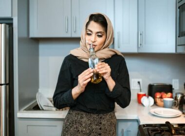 Why Is There a Strange Vinegar Smell in My House?