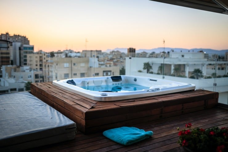 How to Turn Your Bath Into a Jacuzzi?