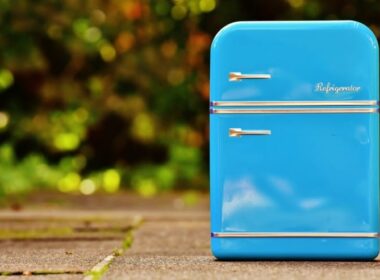 What Are the Dimensions of a Mini Fridge? (Including Tables of Dimensions)